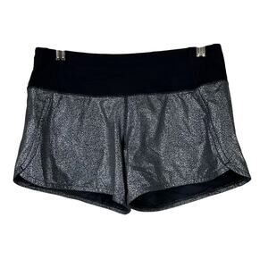 Lululemon Run Times Short II 4" Luminosity Foil Print Black Silver Women's 4 EUC
